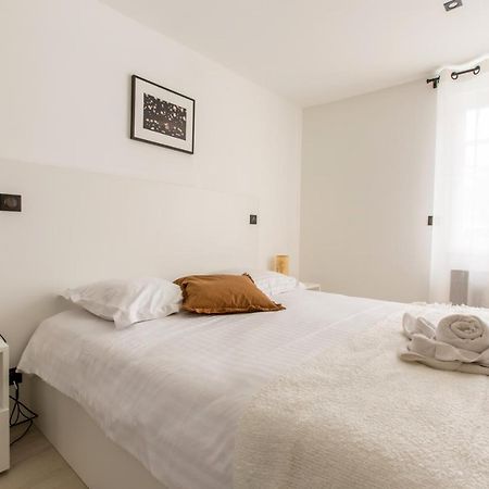 Appartement Spacieux Et Moderne 4 Chambres A 5Mn A Pieds Republique Лил Екстериор снимка