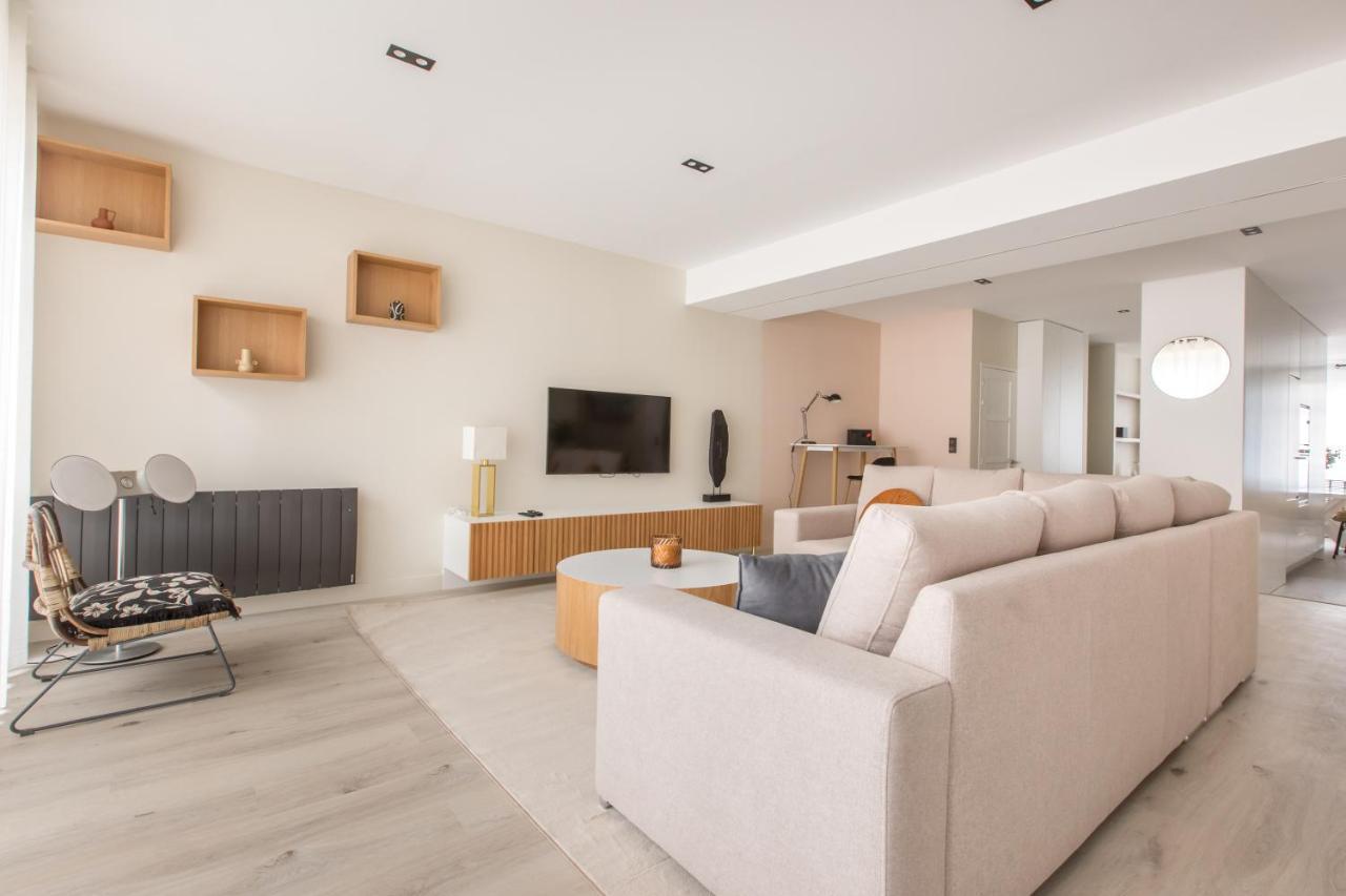 Appartement Spacieux Et Moderne 4 Chambres A 5Mn A Pieds Republique Лил Екстериор снимка