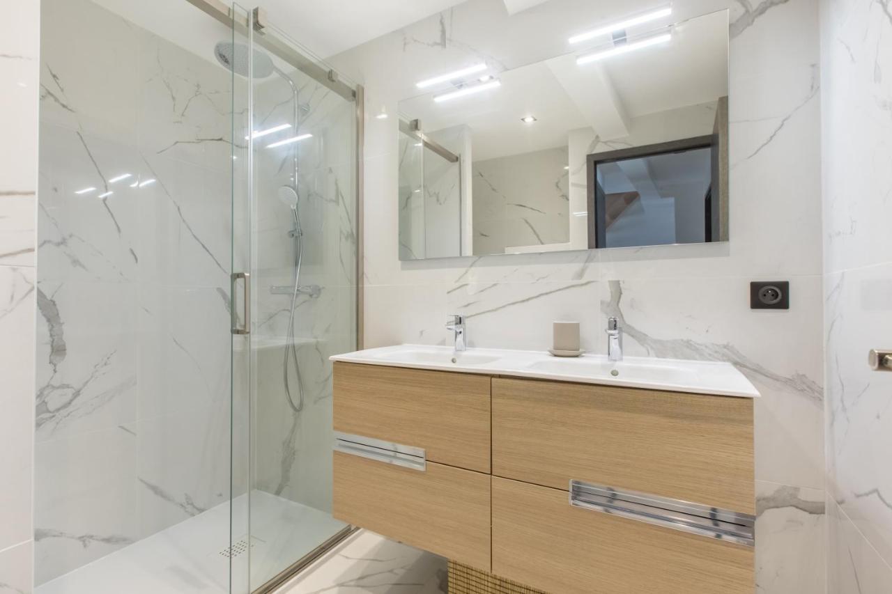 Appartement Spacieux Et Moderne 4 Chambres A 5Mn A Pieds Republique Лил Екстериор снимка